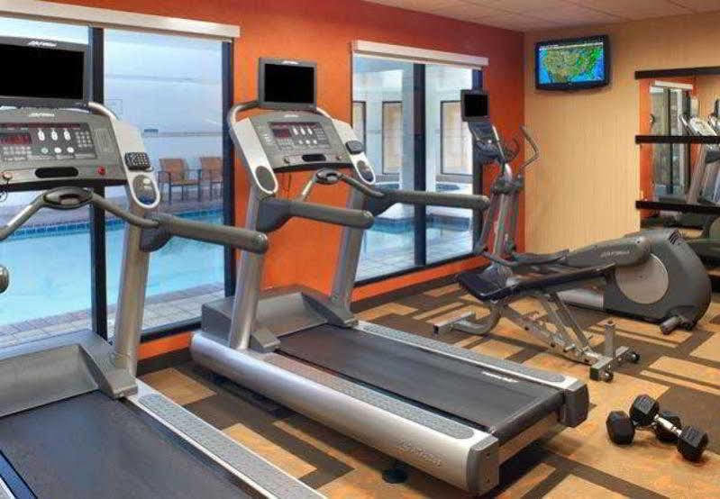 Hotel Courtyard By Marriott Cleveland 3*