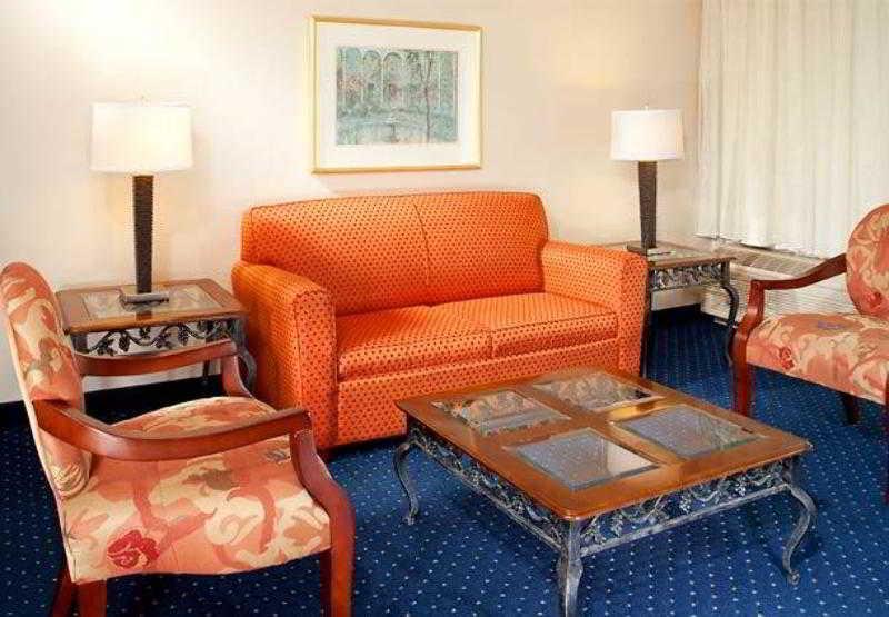 Hotel Courtyard By Marriott Cleveland Westlake