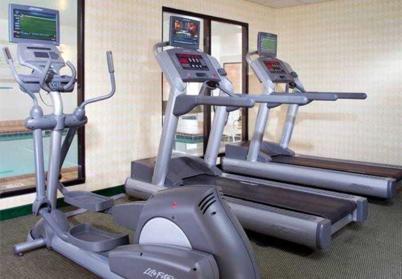 Courtyard By Marriott Cleveland Hotel 3*